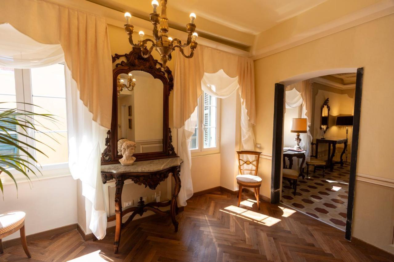 Готель Palazzo Lari Сарцана Екстер'єр фото