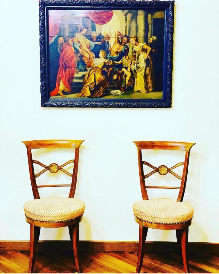 Готель Palazzo Lari Сарцана Екстер'єр фото