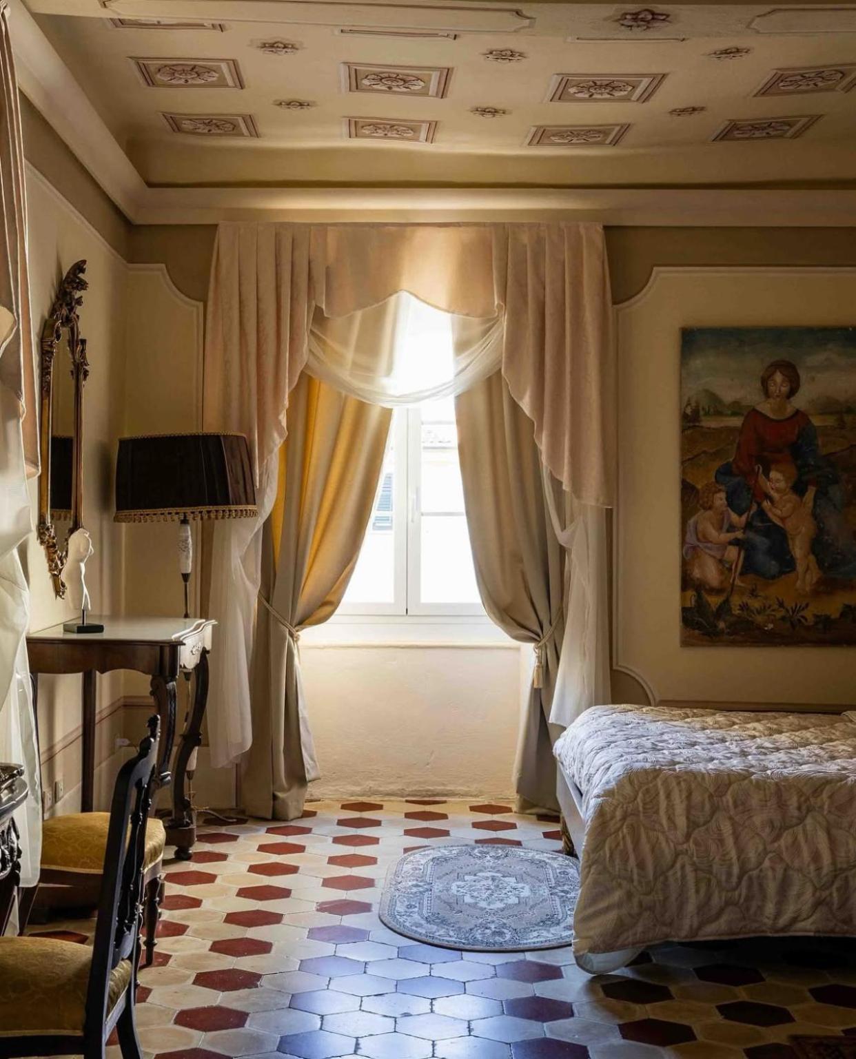Готель Palazzo Lari Сарцана Екстер'єр фото