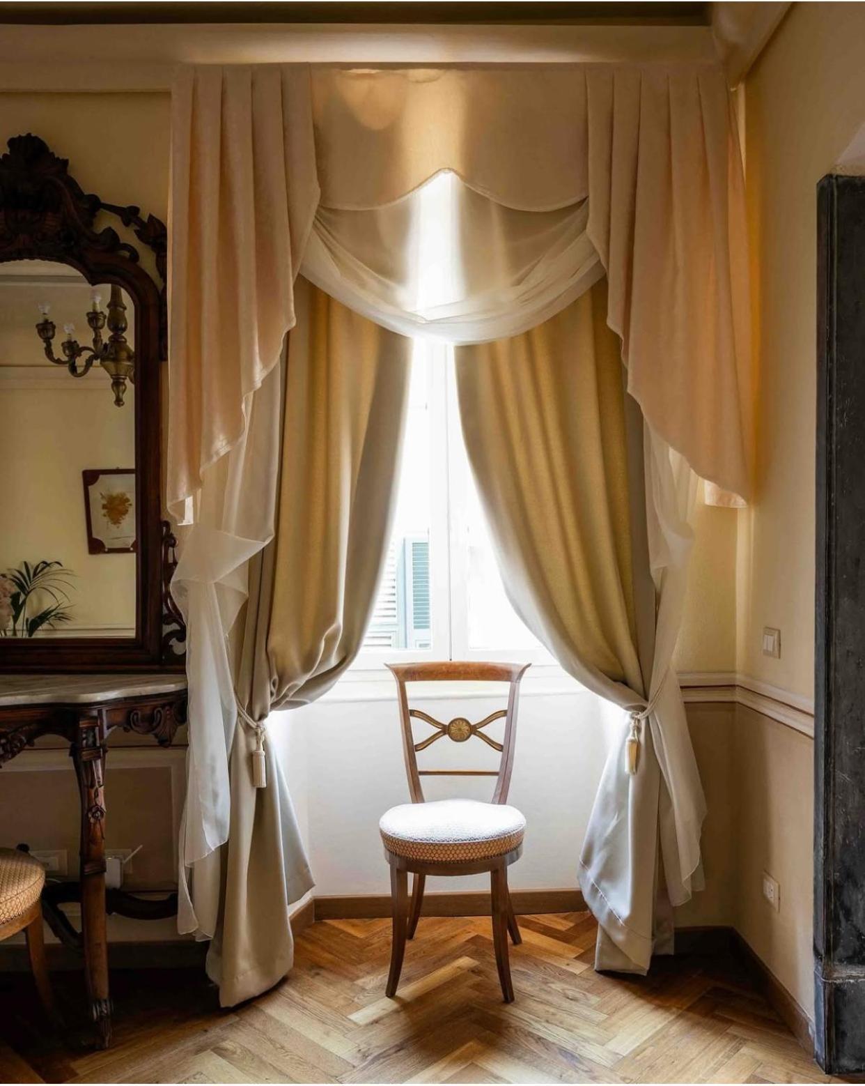 Готель Palazzo Lari Сарцана Екстер'єр фото