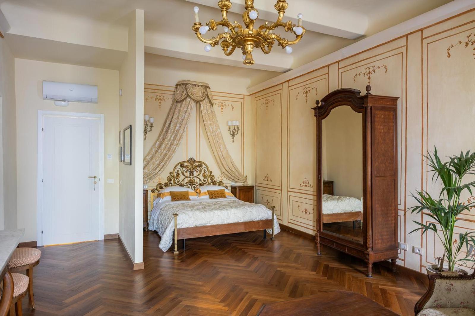 Готель Palazzo Lari Сарцана Екстер'єр фото