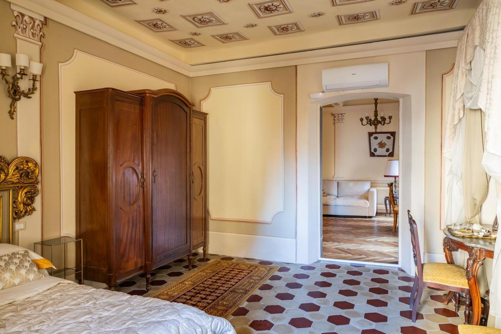 Готель Palazzo Lari Сарцана Екстер'єр фото
